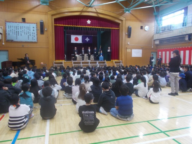 離任される先生のお話がありました