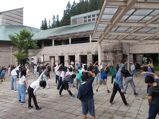 朝会　体操