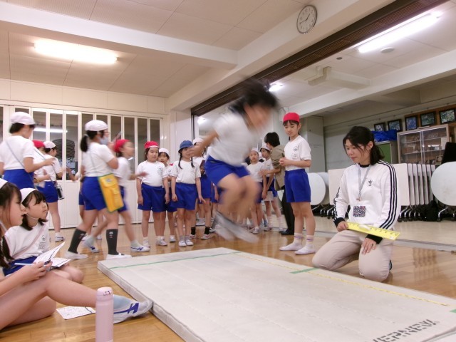立ち幅跳び