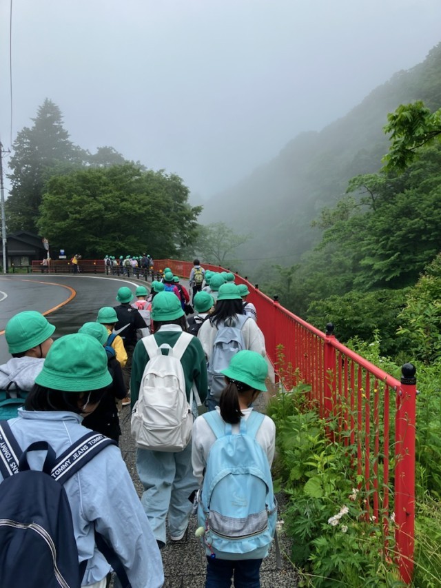 榛名神社に向かっています