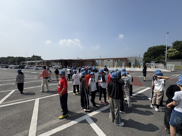 上里サービスエリアにて休憩