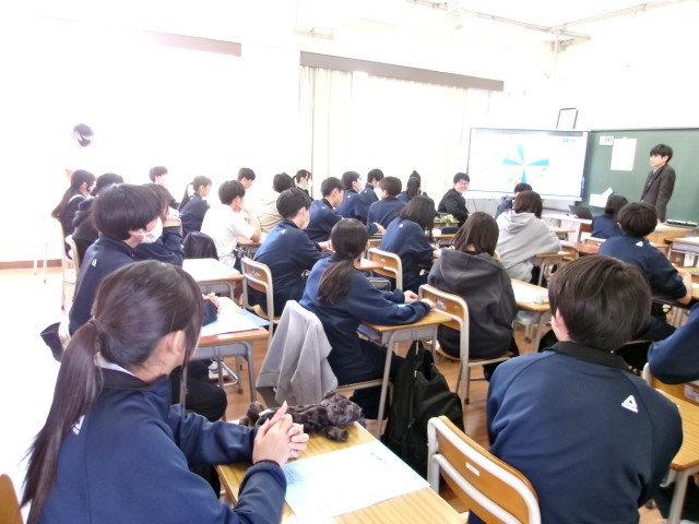 自己紹介　緊張しますね