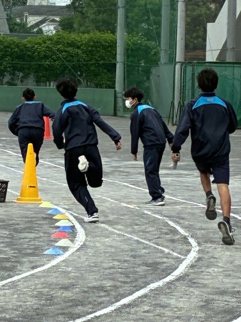 8年生　バトン練習