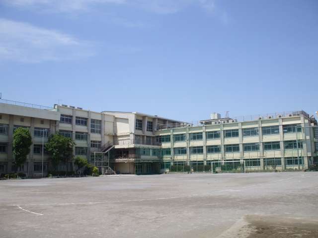 上板橋第三中学校写真　共通事項(校舎）.jpg