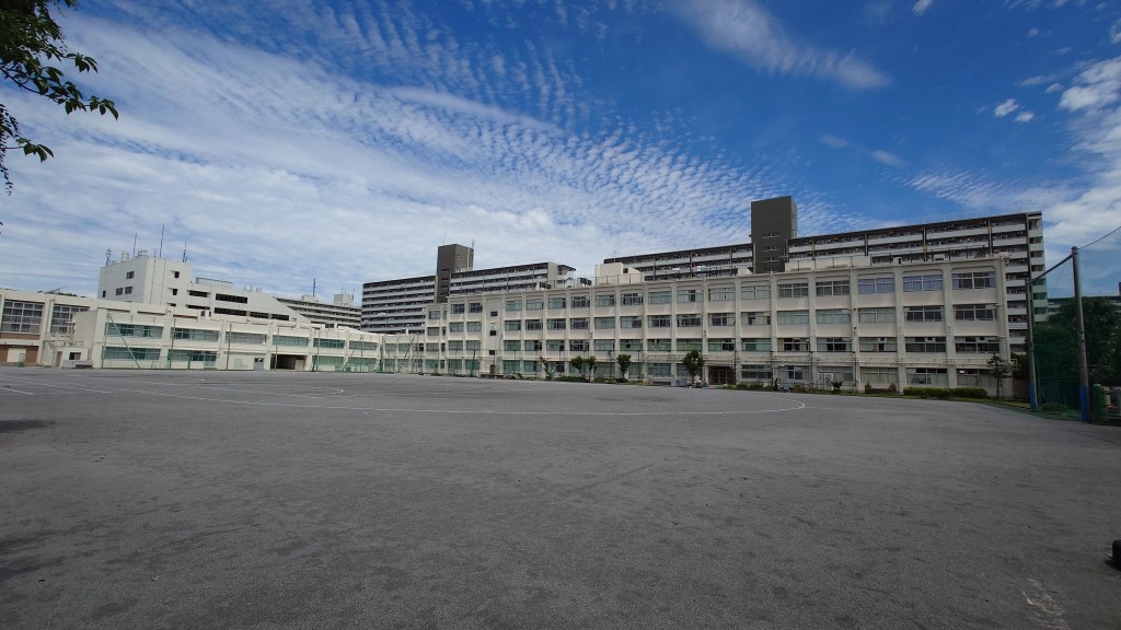 R070604 校舎全景.JPG